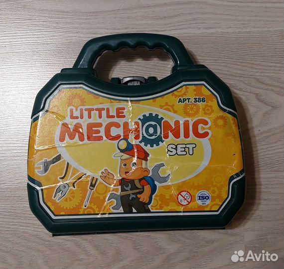 Продам детский набор инструментов
