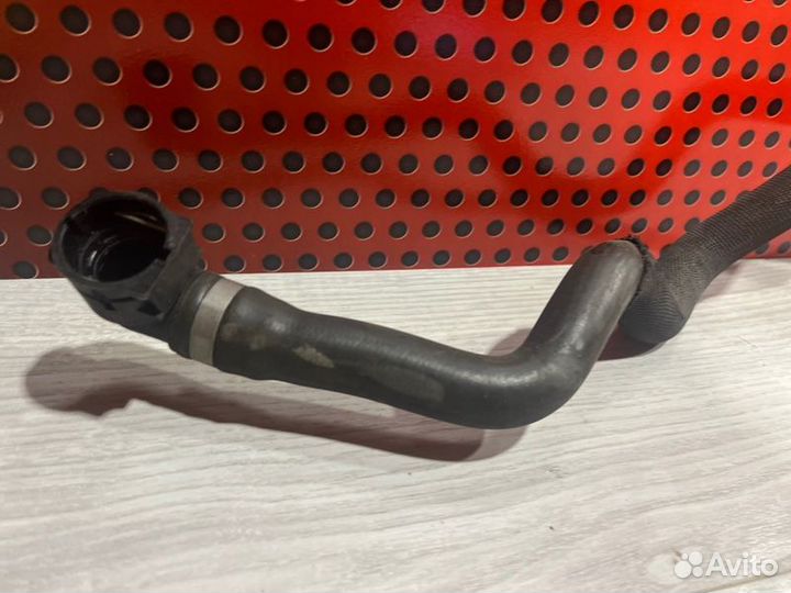 Патрубок системы охлаждения Land Rover Range Rover