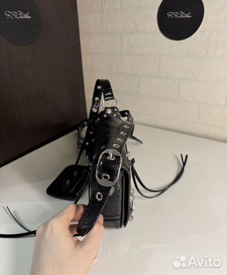 Сумка Balenciaga Le Cagole Kai Angel