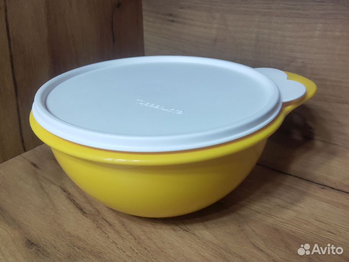 Новая чаша Tupperware,объем 1.4