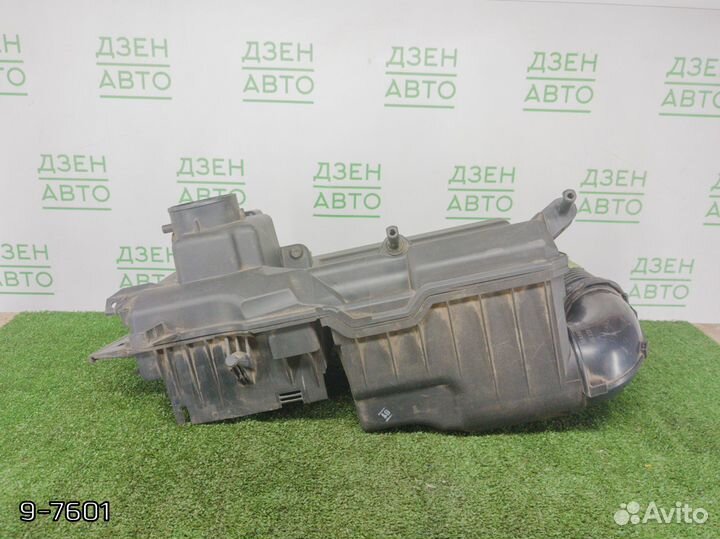 Корпус воздушного фильтра Volvo S40