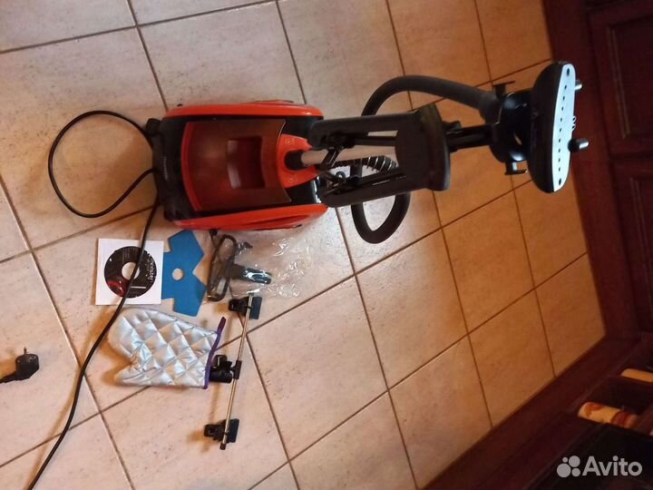 Отпариватель для одежды вертикальный