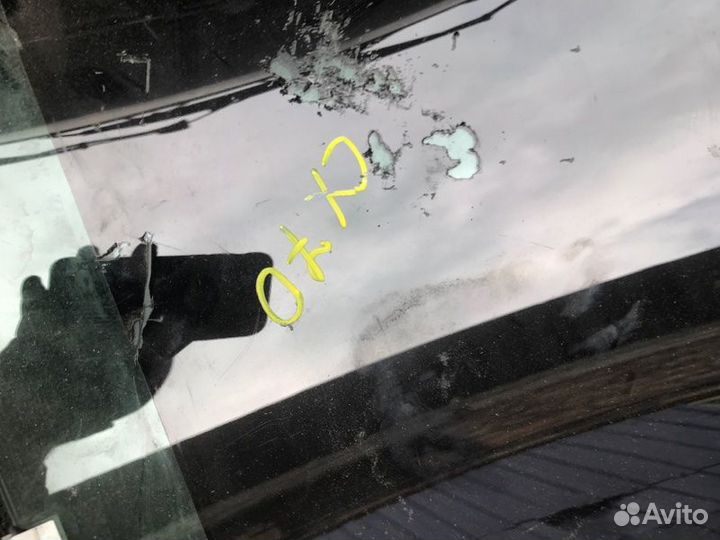 Стекло двери заднее левое Volvo Xc70