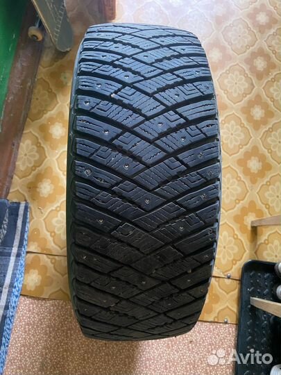 Goodyear UltraGrip Ice SUV 225/55 R18 102T