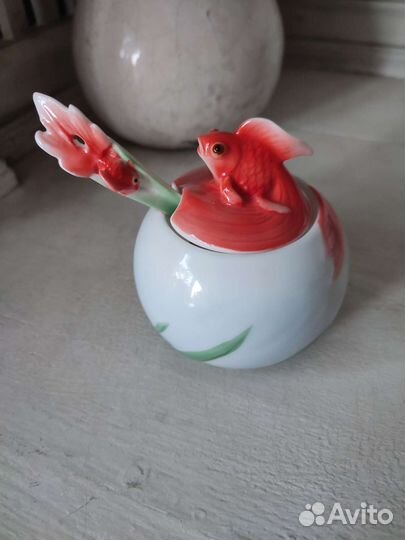 Икорница фарфор