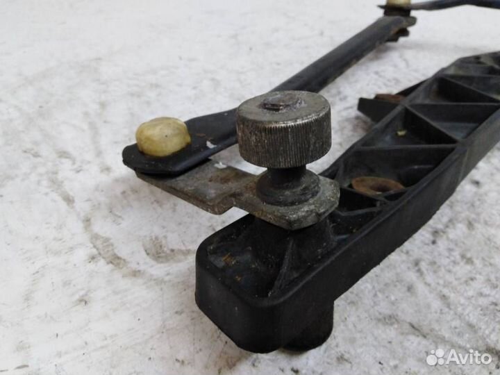 Трапеция стеклоочистителя