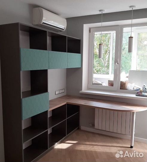 Рабочая зона у окна