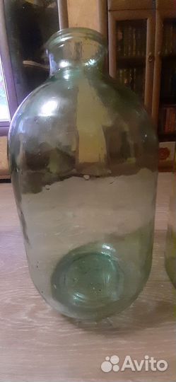 Бутыли стеклянные