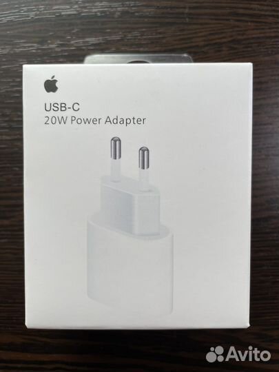 Зарядный блок Apple 20W