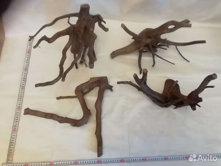 Коряги и камни для аквариума