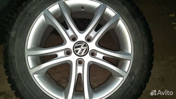 Зимние колеса на дисках штук r16 Jetta Golf Octa