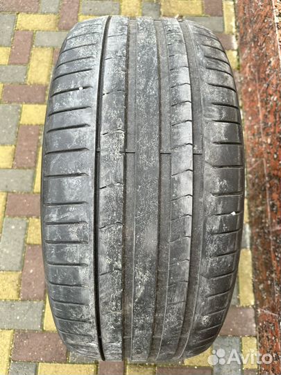 Pirelli P Zero 275/40 R21 107Y