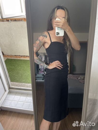 Платья вечерние