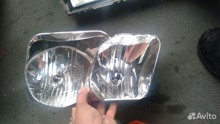 Toyota land cruiser 100 стекло фары