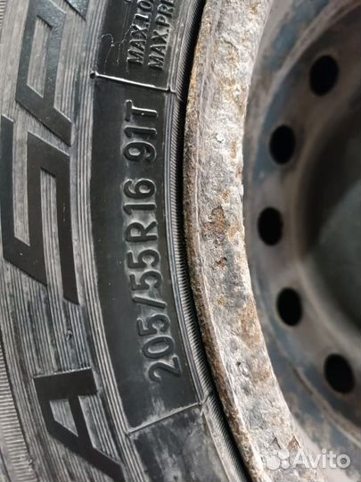 Nitto Therma Spike 205/55 R16 91