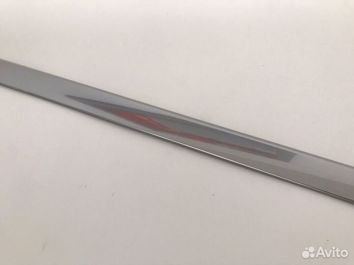 Молдинг двери Discovery 5