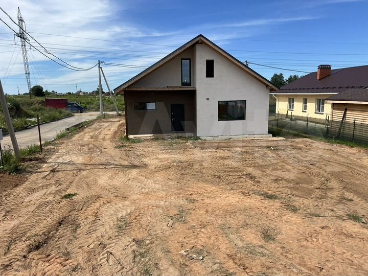 Дом 200 м² на участке 9 сот.