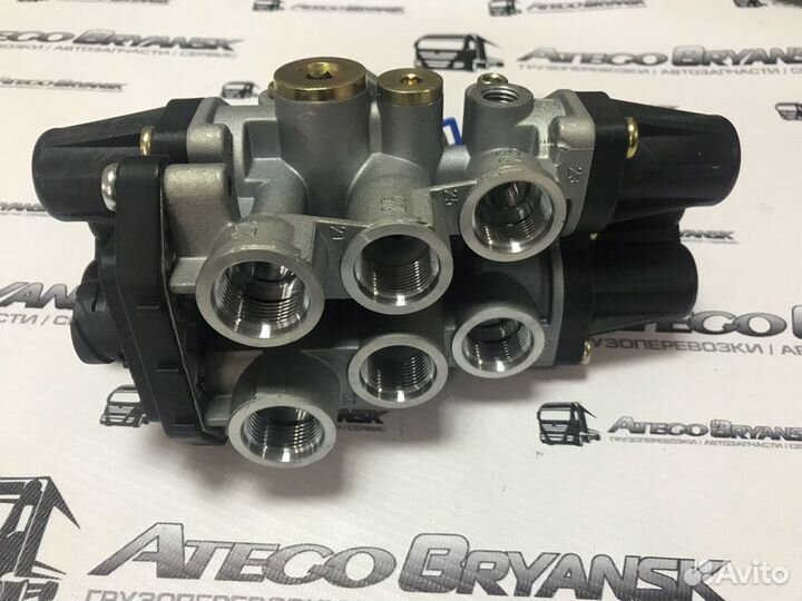 Кран четырех контурный Мерседес Атего