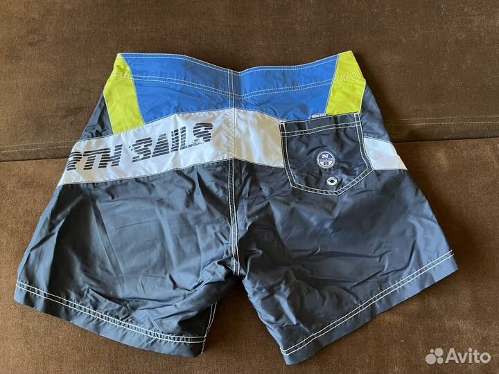 Новые шорты North Salls