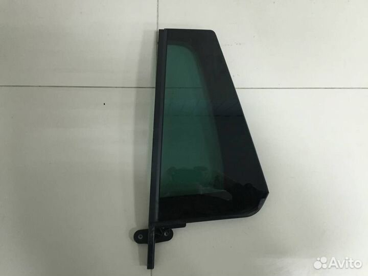 Стекло двери задней левой форточка Volkswagen Tigu
