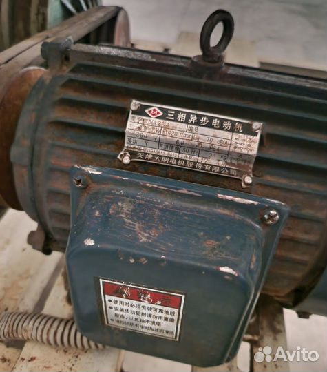 Станок для нанесения клея