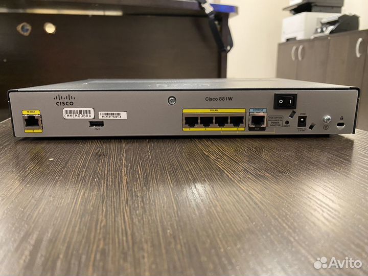 Роутер cisco 881