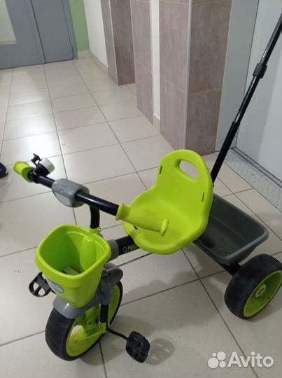 Детская машинка каталка с ручкой