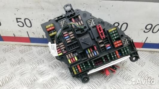Блок предохранителей BMW 5 F10/F11 (BVN05M101)