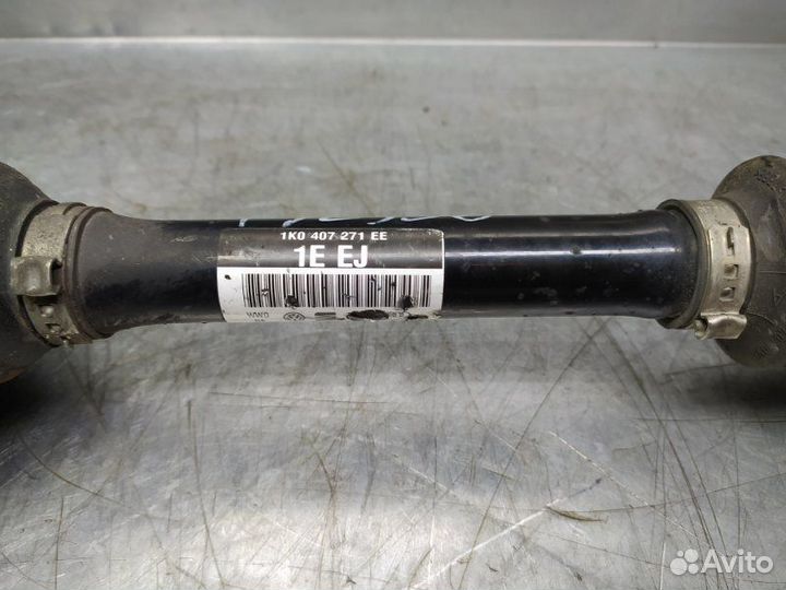 Полуось передняя левая Skoda Octavia (A5 1Z)