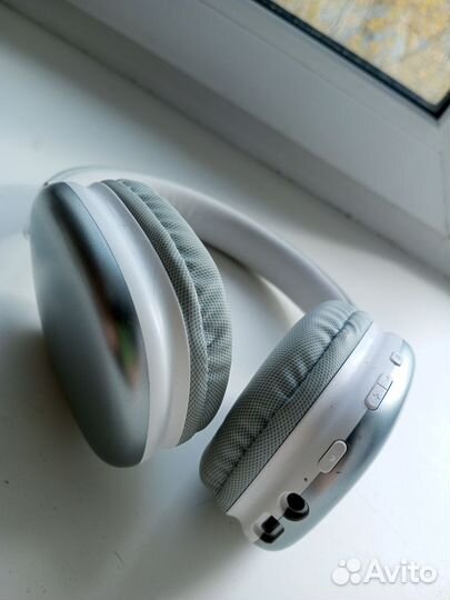 Беспроводные наушники