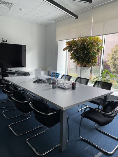 Здание 4000m2 Торг Parking