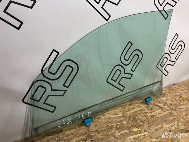 Стекло двери переднее правое Mitsubishi Outlander