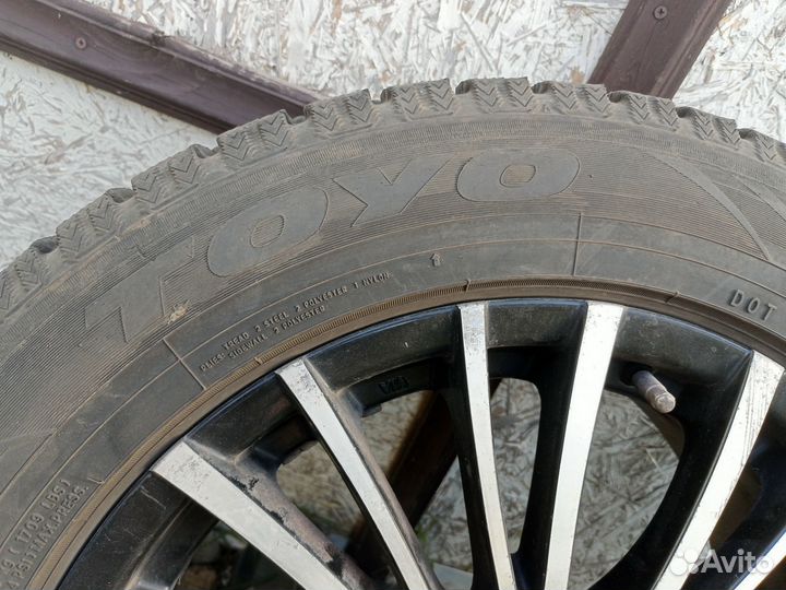 Toyo Observe GSi-5 225/60 R17 99Q