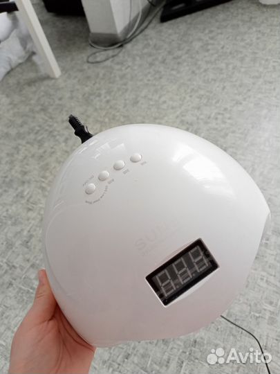 Пылесос,лампа, аппарат