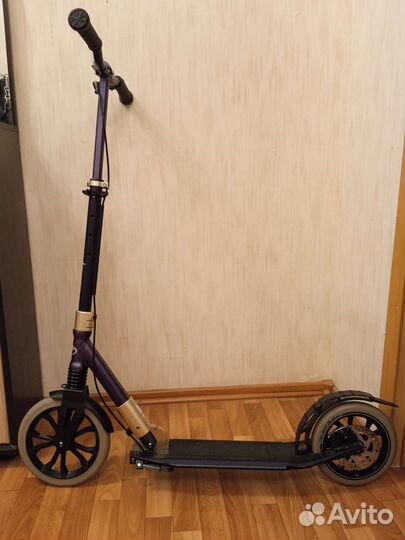 Самокат взрослый с большими колесами