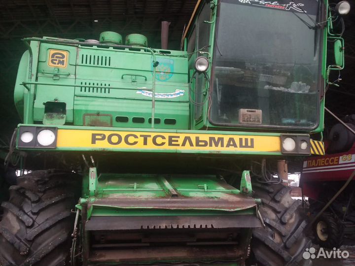 Комбайн Ростсельмаш Дон 1500Б, 2002