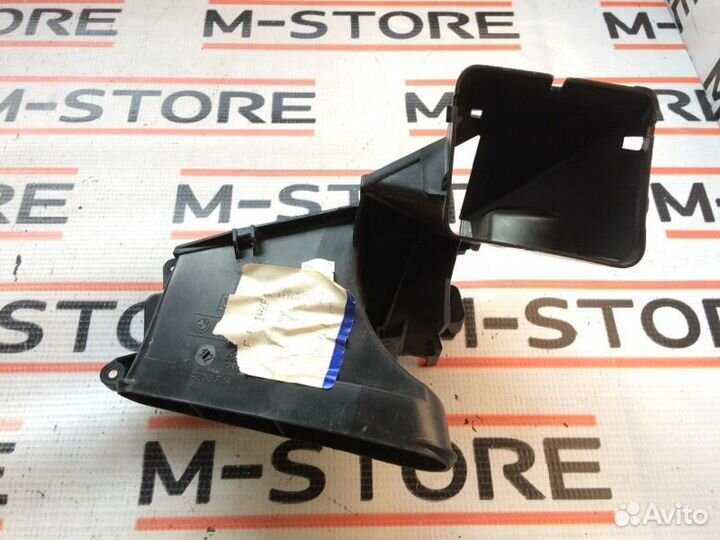 Воздуховод печки Bmw X5 E53 M54B30 2004