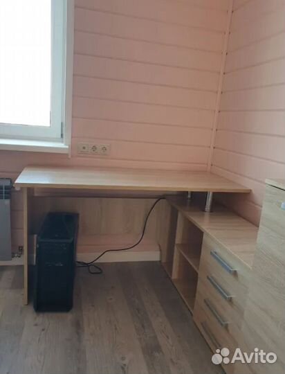 Стол письменный от производителя в наличии
