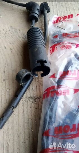 Датчик износа тормозных колодок