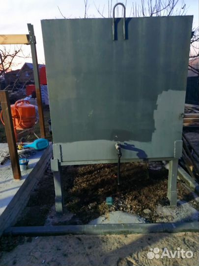 Емкость бак 2,9 m3