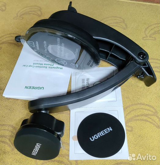 Магнитный держатель для телефона с присоской