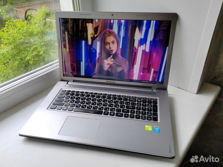 Игровой Lenovo 17.3/ i5-4200H/GT 745M/SSD+HDD