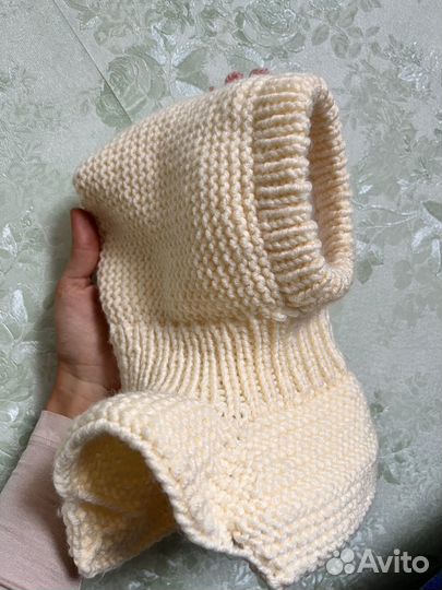 Шапка-шлем вязанная