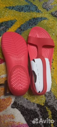 Crocs serena sandals w 9