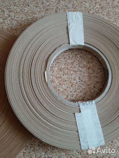 Мебельная кромка 2х видов