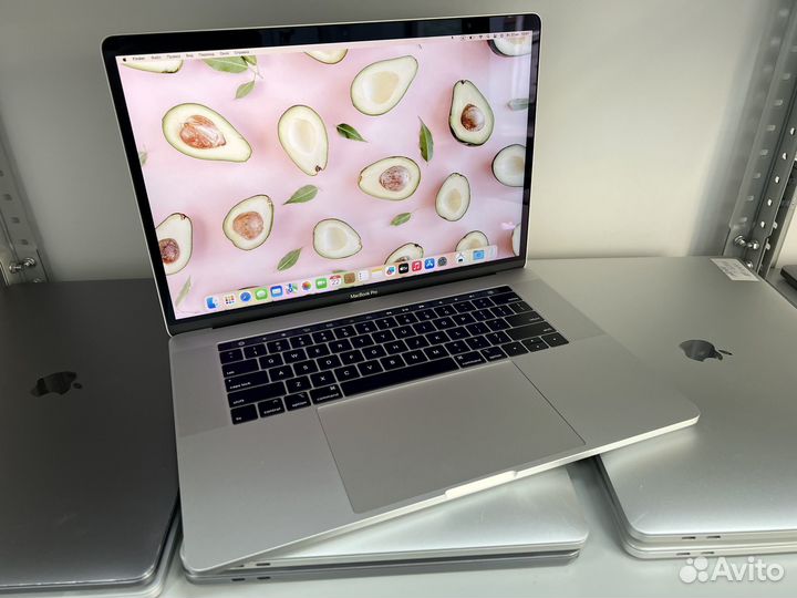 MacBook Pro 15 2019 i9/32/512Gb 256 циклов