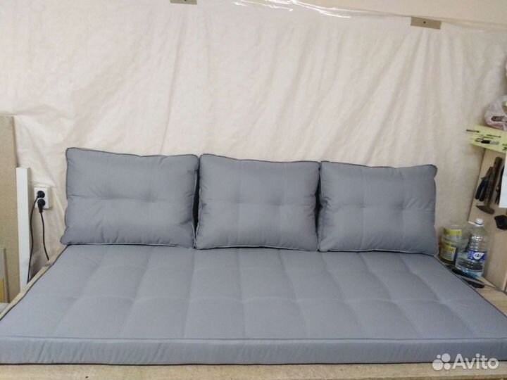 Мягкие подушки, сидушки