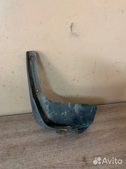 Брызговик задний левый Nissan Tiida