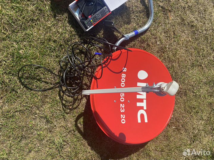 Спутниковая тарелка МТС и приставка