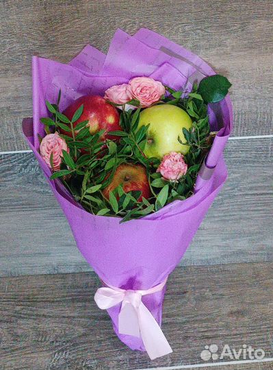 Съедобный букет из фруктов букет